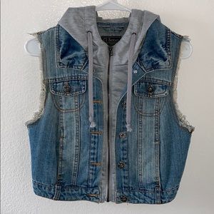 Jeans sleeveless jacket with hoodie
